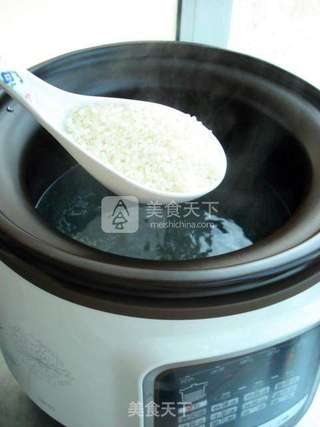 七夕玫瑰养颜粥的做法步骤:3