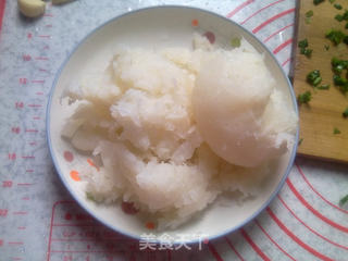 萝卜猪肉水饺的做法步骤:4