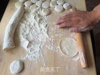 牛肉圆葱蒸饺的做法步骤:15