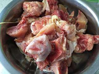 土豆炖鸡肉的做法步骤:2