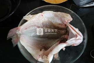 泰酱鲈鱼的做法步骤:2