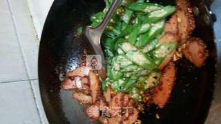 麻辣肉炒秋葵的做法步骤:8