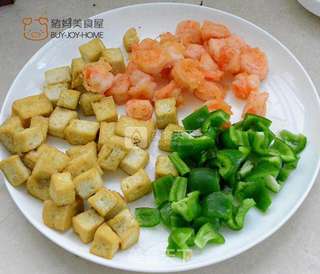 豆腐熘虾球的做法步骤:2