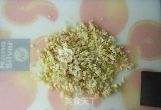 笋丁卤肉包子的做法步骤:3