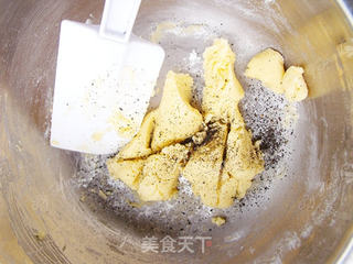 红茶玻璃糖饼干的做法步骤:5