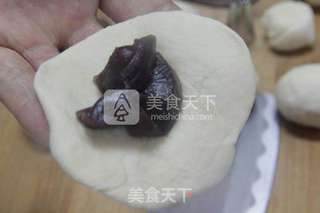 熊猫包子的做法步骤:4