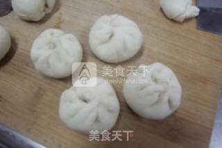 熊猫包子的做法步骤:7