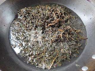马齿苋菜干包子的做法步骤:6