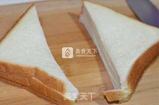鸡蛋香肠三明治的做法步骤:3