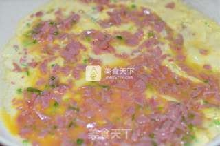 鸡蛋香肠三明治的做法步骤:2
