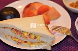 鸡蛋香肠三明治的做法步骤:9