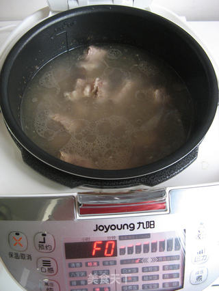 排骨萝卜汤的做法步骤:7