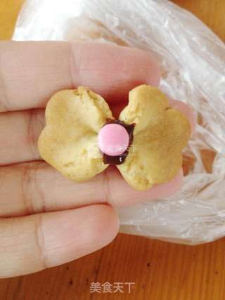 初恋清新的味道——蝴蝶结饼干的做法步骤:15