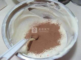 双色戚风蛋糕的做法步骤:13
