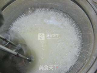 双色戚风蛋糕的做法步骤:4