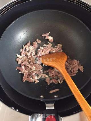蒜薹炒肉的做法步骤:5