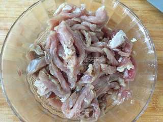 蒜薹炒肉的做法步骤:2