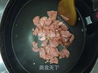 香煎火腿片炒鸡蛋的做法步骤:7