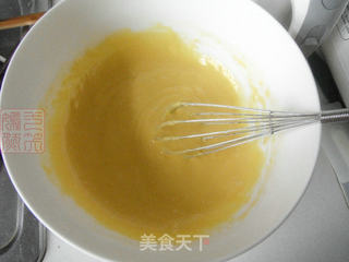 蔓越莓戚风蛋糕卷的做法步骤:6