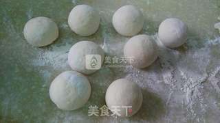 鲜肉生煎包的做法步骤:7
