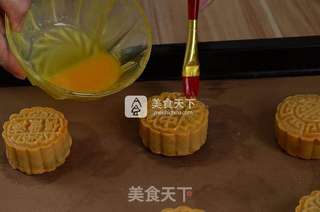 广式月饼的做法步骤:7