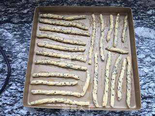 芝麻味阿拉棒的做法步骤:8