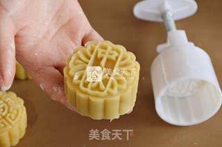 广式月饼的做法步骤:6