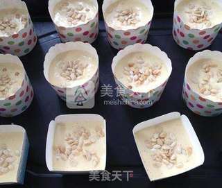 西瓜仁海绵杯子蛋糕的做法步骤:11