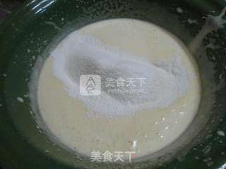 适合宝宝吃的低糖少油蜂蜜小蛋糕的做法步骤:5