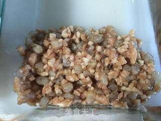 黄瓜虾仁水饺的做法步骤:3