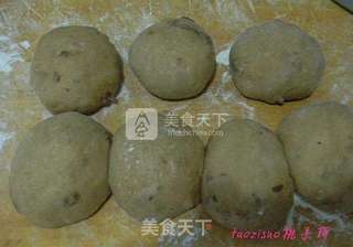 红糖桂圆核桃面包的做法步骤:7