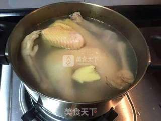 瑶柱浸鸡的做法步骤:5