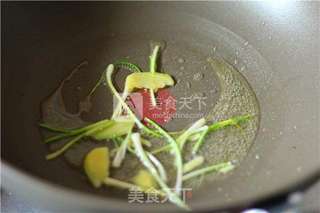 小排骨土豆汤的做法步骤:2