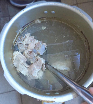 芋儿鸡中的战斗鸡的做法步骤:5