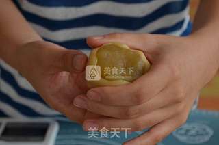 广式月饼的做法步骤:5