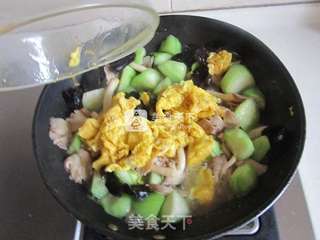 丝瓜蘑菇炒鸡蛋的做法步骤:8