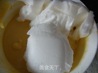 蔓越莓戚风蛋糕的做法步骤：9