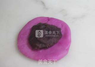 脆卟卟----豆沙菊花酥的做法步骤:8