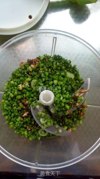 香菇韭苔猪肉水饺的做法步骤：4