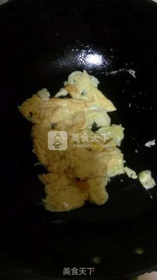 鸡蛋炒洋葱的做法步骤:7
