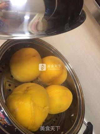 黄桃罐头的做法步骤：1