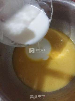原味戚风蛋糕的做法步骤:5