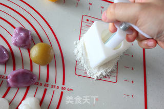 梦幻冰皮月饼的做法步骤:17