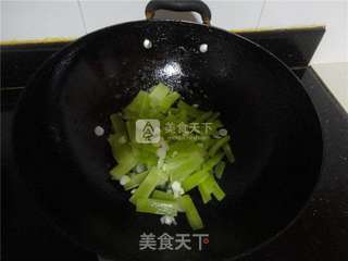 莴笋炒肉的做法步骤:4