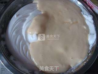 大理石戚风蛋糕的做法步骤:9