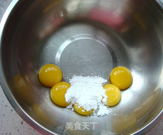 蔓越莓戚风蛋糕的做法步骤:4