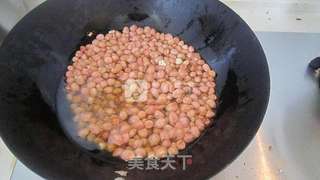 挂霜花生米的做法步骤:2