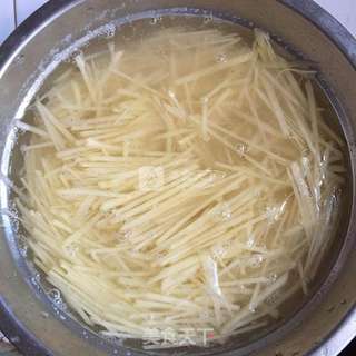 酸辣土豆丝的做法步骤:6