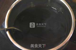 夏季解暑必吃--龟苓膏的做法步骤:2