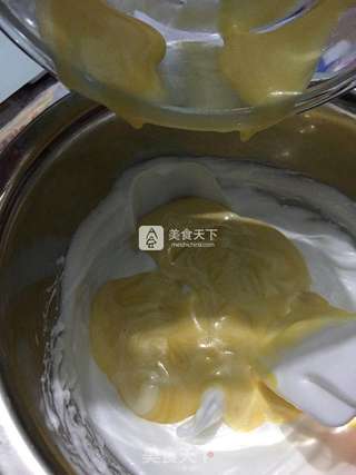 戚风蛋糕的做法步骤:14